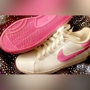 Nike size 6.5 Court Royale  dark pink / white